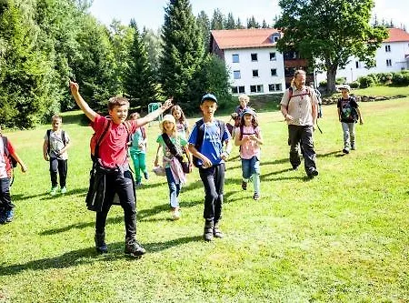 Jugendherberge Bayerisch Eisenstein 拜尔里舍艾森施泰恩